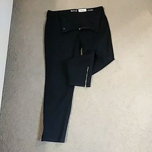 NEW WITH TAGS!!Bold Elements Curvy Skinny jeans